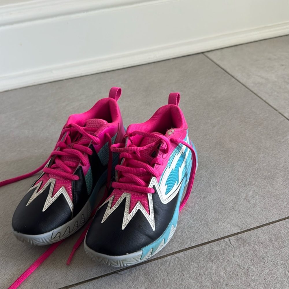 Puma sneakers